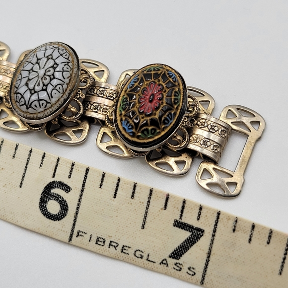 VTG Moroccan Style Multicolored Carved Cabochons Bracelet, Book Chain, Unsigned - Picture 7 of 7